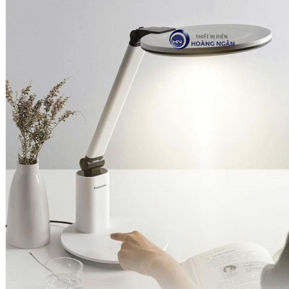 Đèn Bàn Học Chống Cận Panasonic HHLT062319